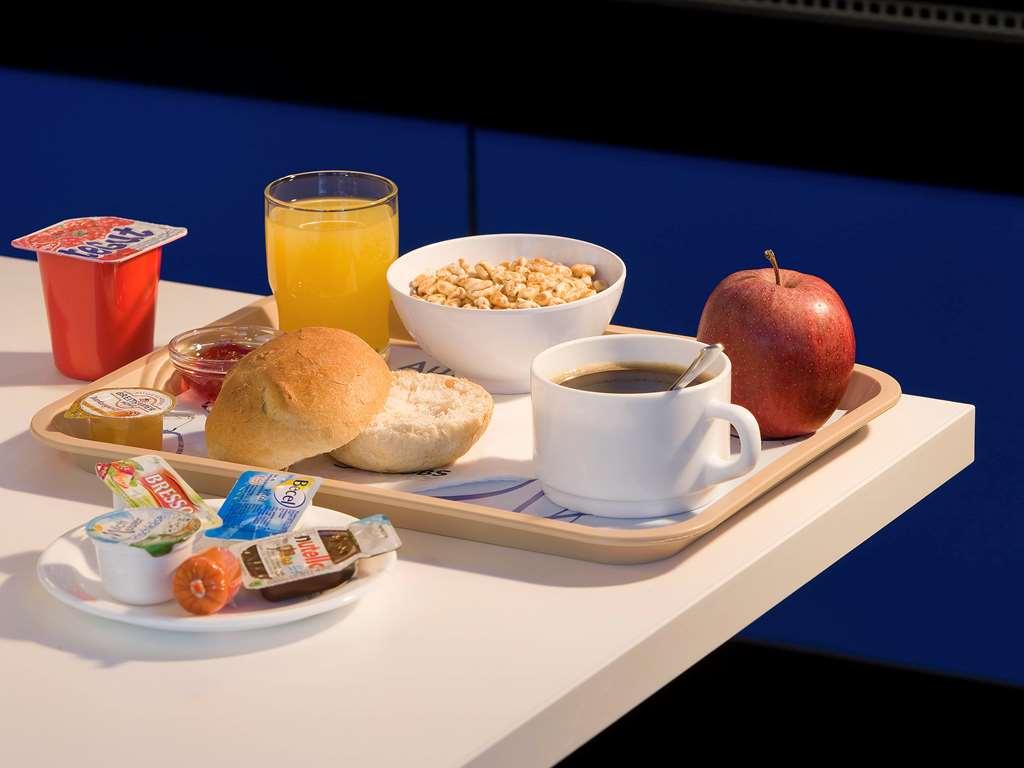 Ibis Budget Sevilla Aeropuerto מתקנים תמונה