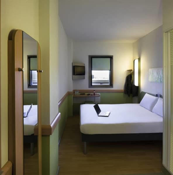 Ibis Budget Sevilla Aeropuerto מראה חיצוני תמונה